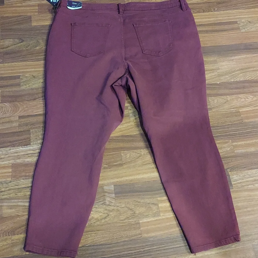Ava & Viv Burgundy Skinny Jeans - Picture 3 of 6